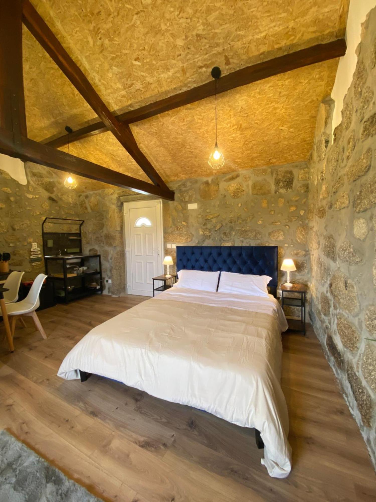Casa De Pedra Em Vinha No Dao Villa เนลาช ภายนอก รูปภาพ